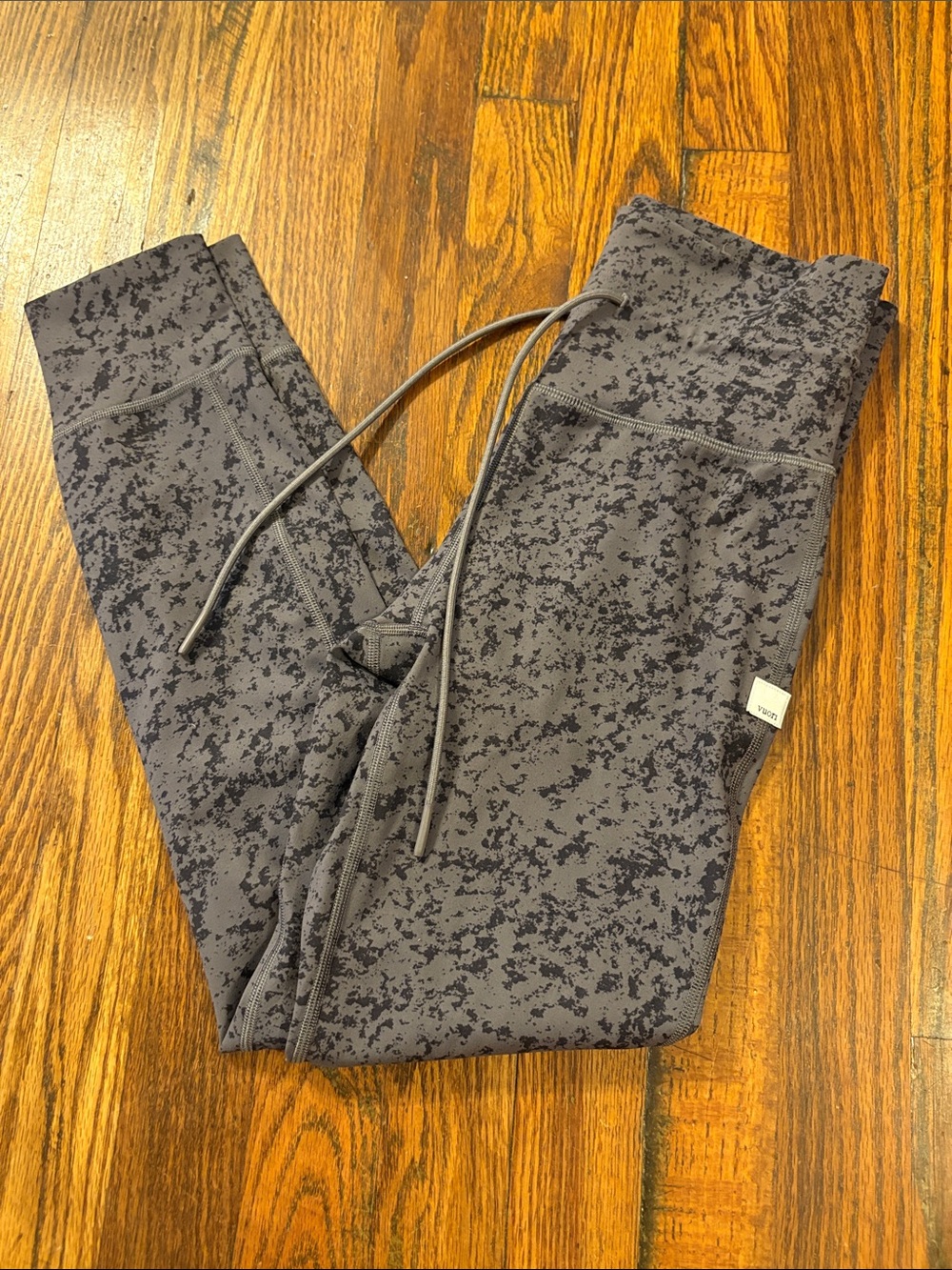 Vuori Gray/Black Speckled Performance Leggings